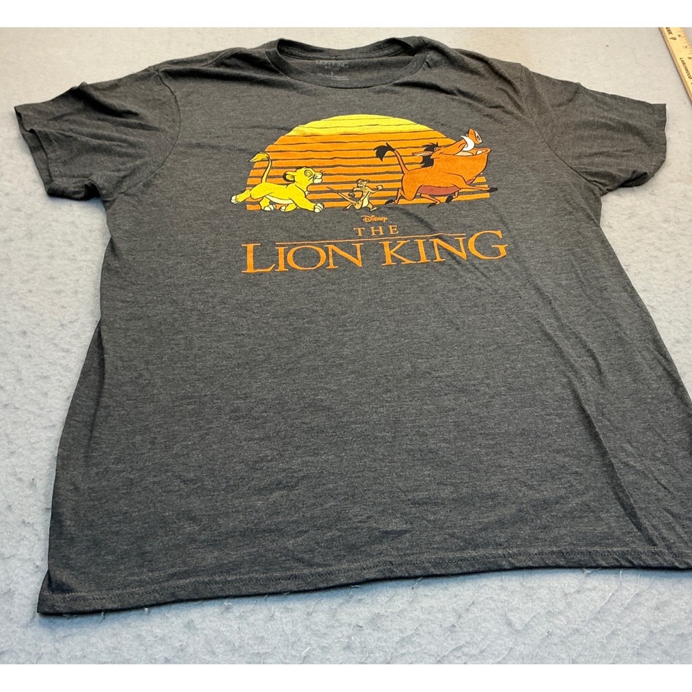 Disney The Lion King Graphic Tee Simba Timon Pumbaa Gray Size L Short Sleeve